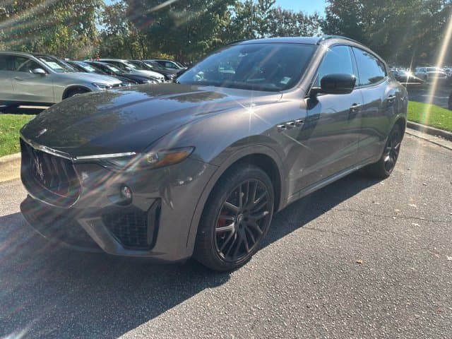 2021 Maserati Levante Base — photo 1 of 22