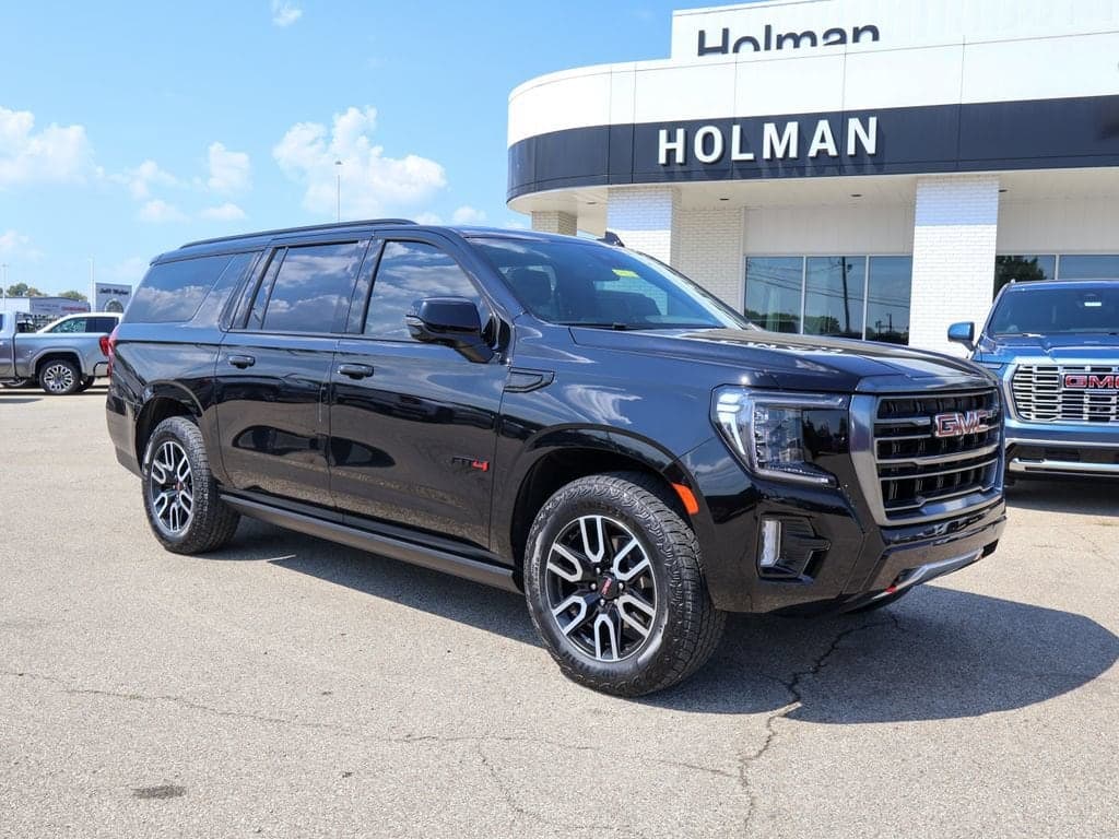 2023 GMC Yukon XL AT4 — photo 1 of 42