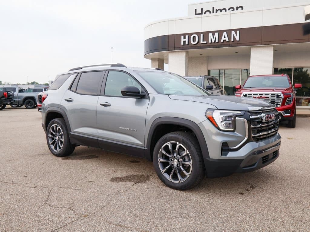2027 GMC Terrain Elevation — photo 1 of 46
