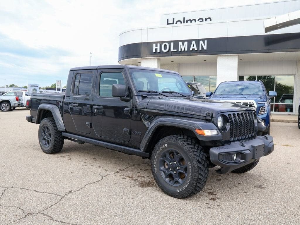 2023 Jeep Gladiator Willys — photo 1 of 9
