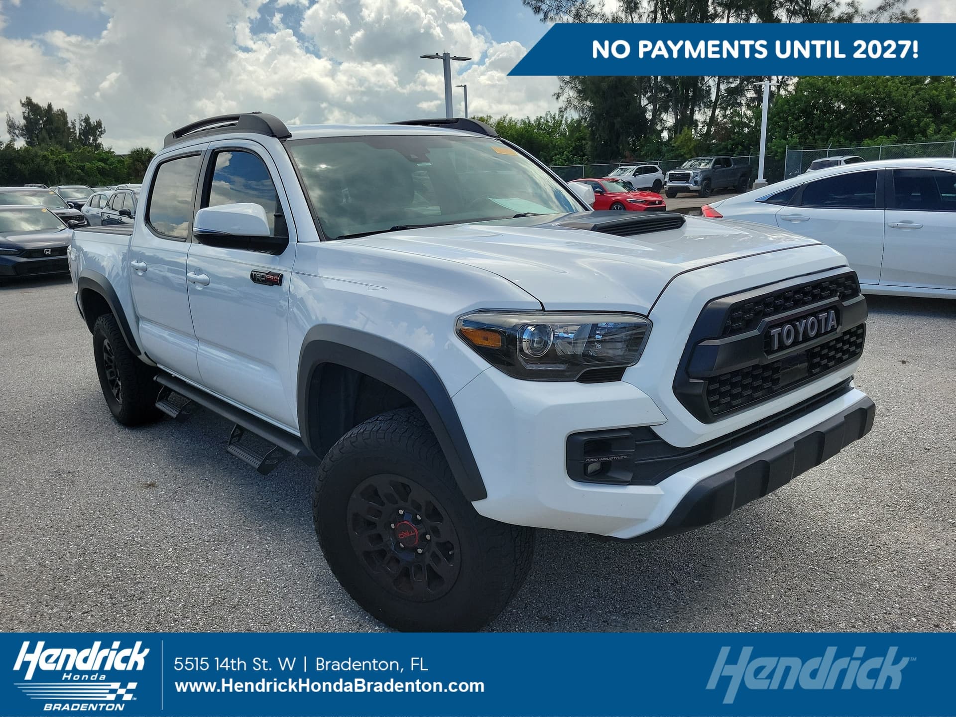 2018 Toyota Tacoma Base — photo 1 of 11