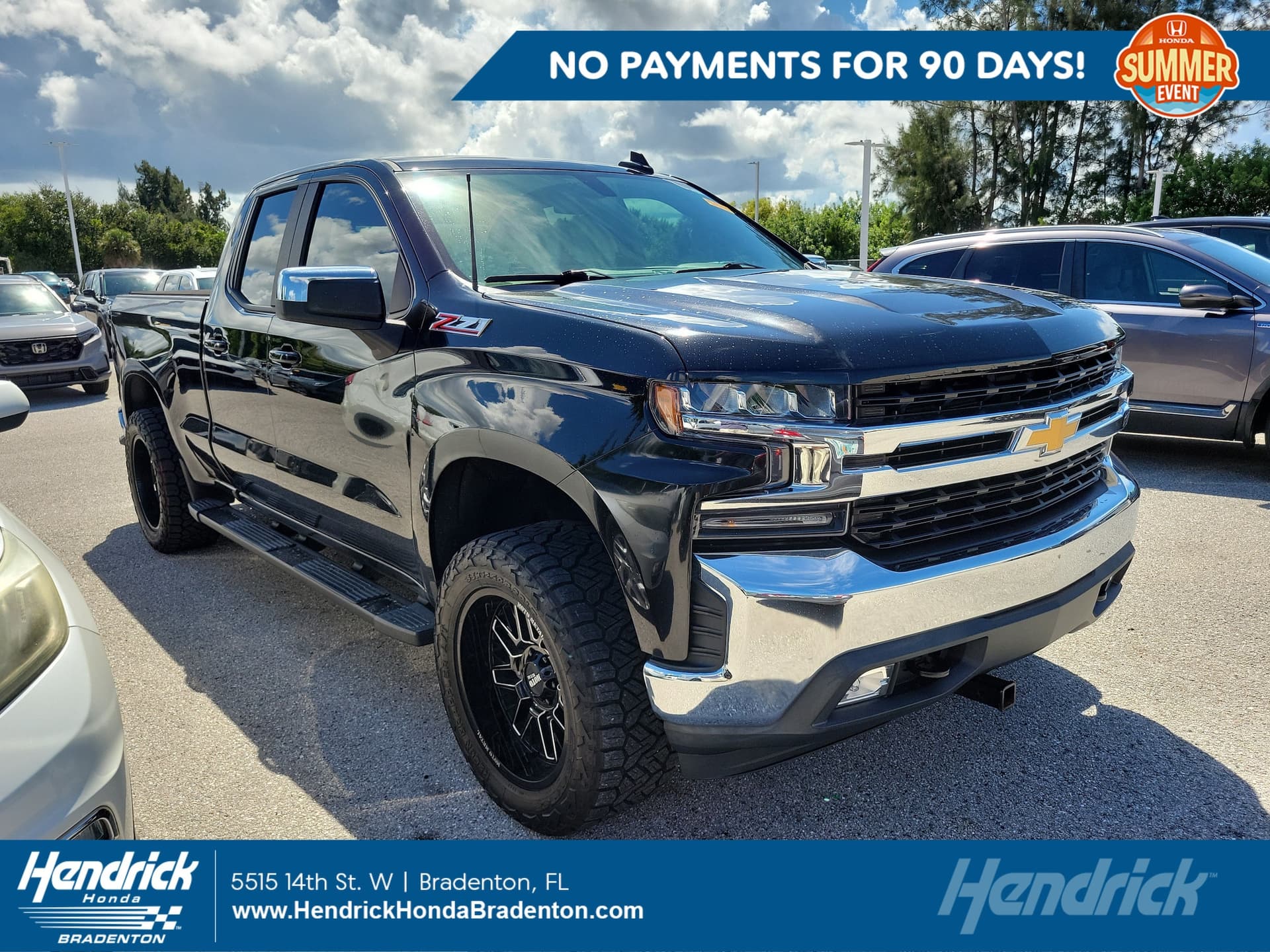 2020 Chevrolet Silverado 1500 LT — photo 1 of 11