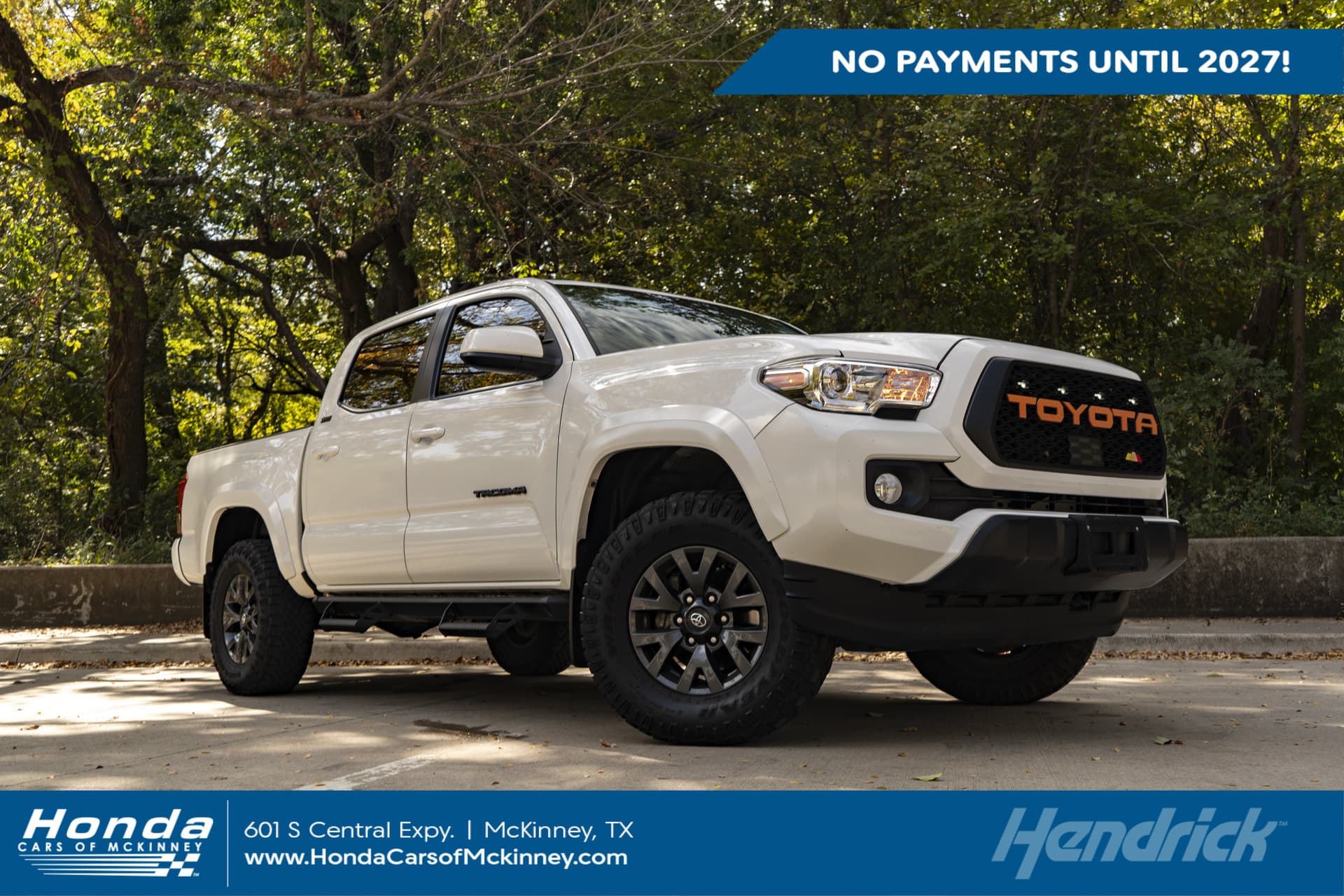 2023 Toyota Tacoma 2WD SR5 — photo 1 of 38