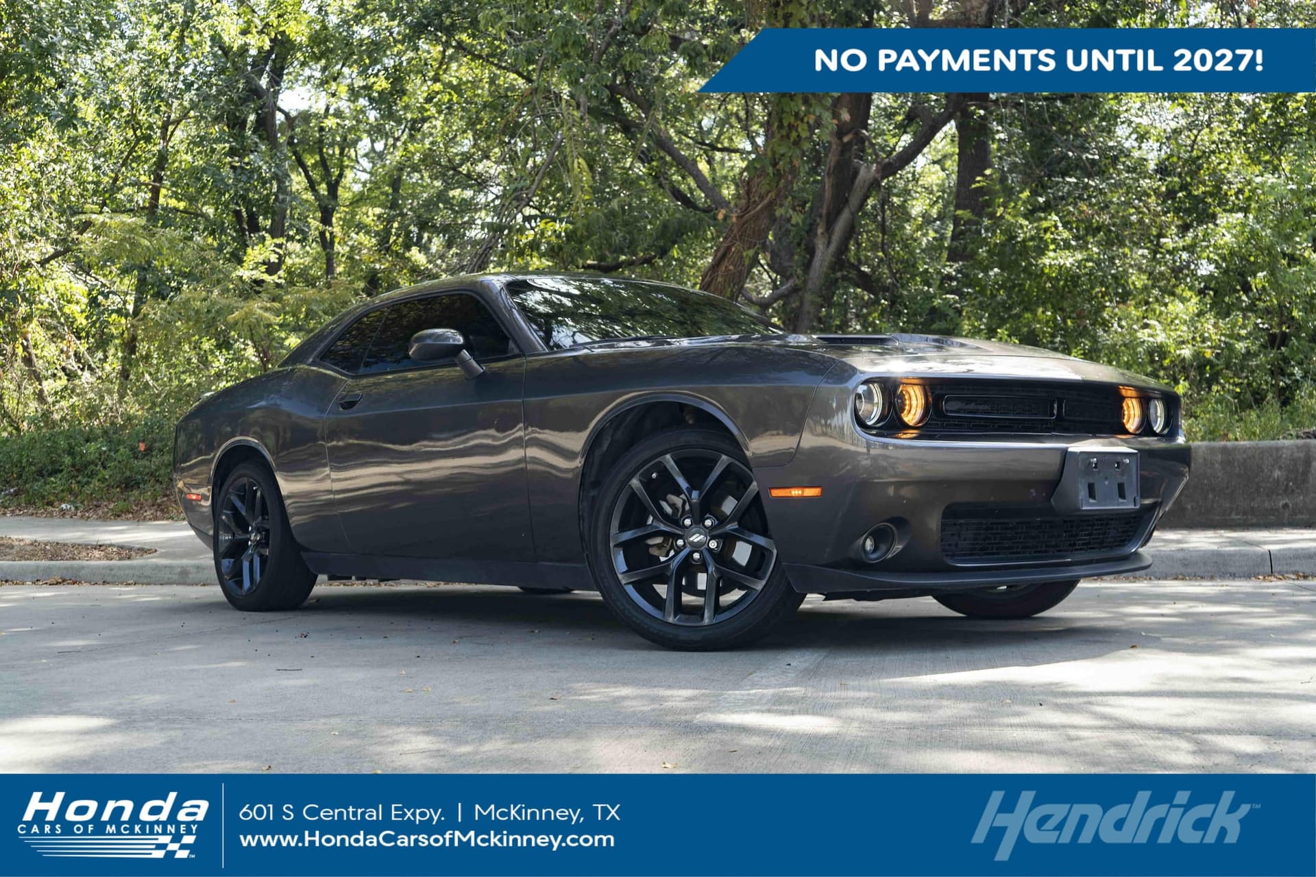 2022 Dodge Challenger SXT — photo 1 of 38