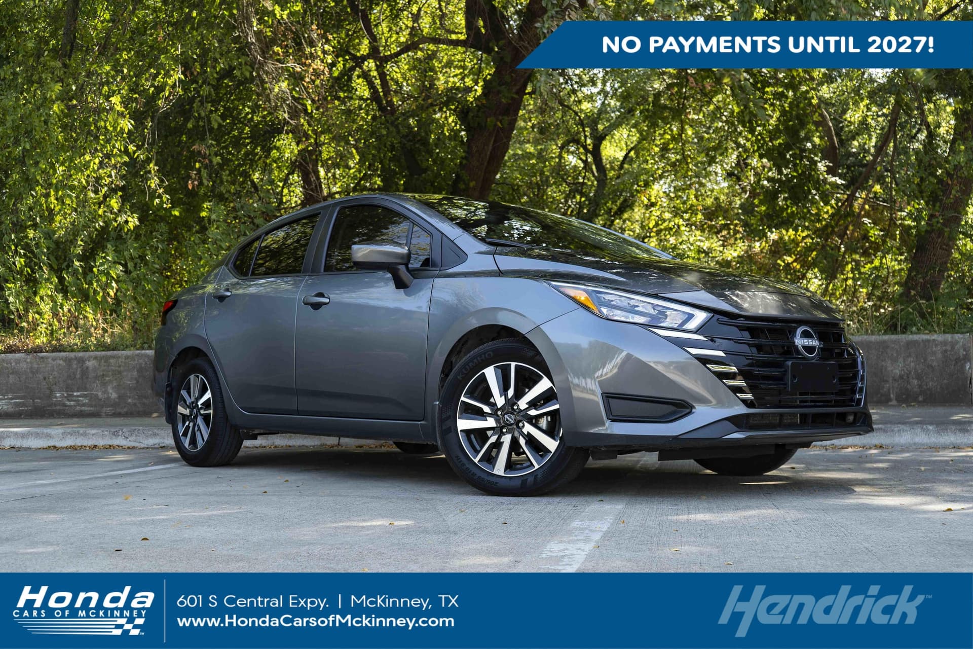 2025 Nissan Versa SV — photo 1 of 39