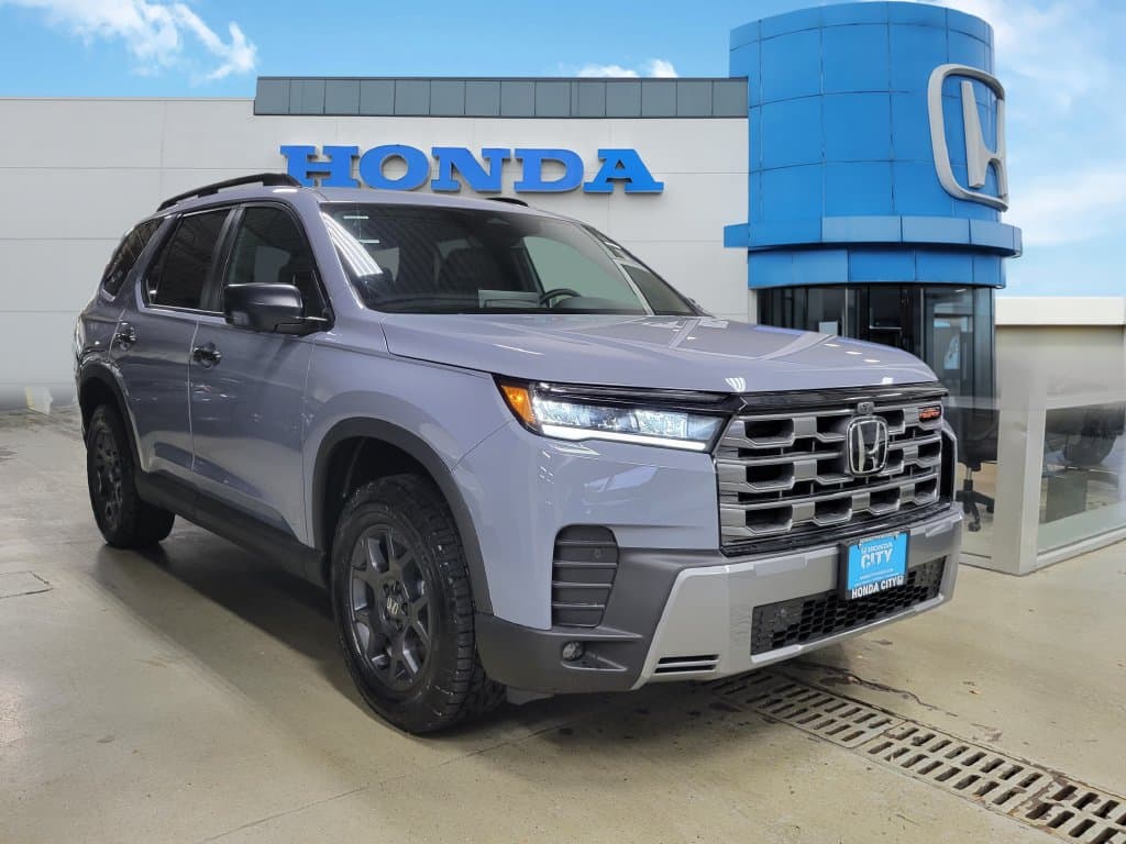 2026 Honda Pilot TrailSport — photo 1 of 32