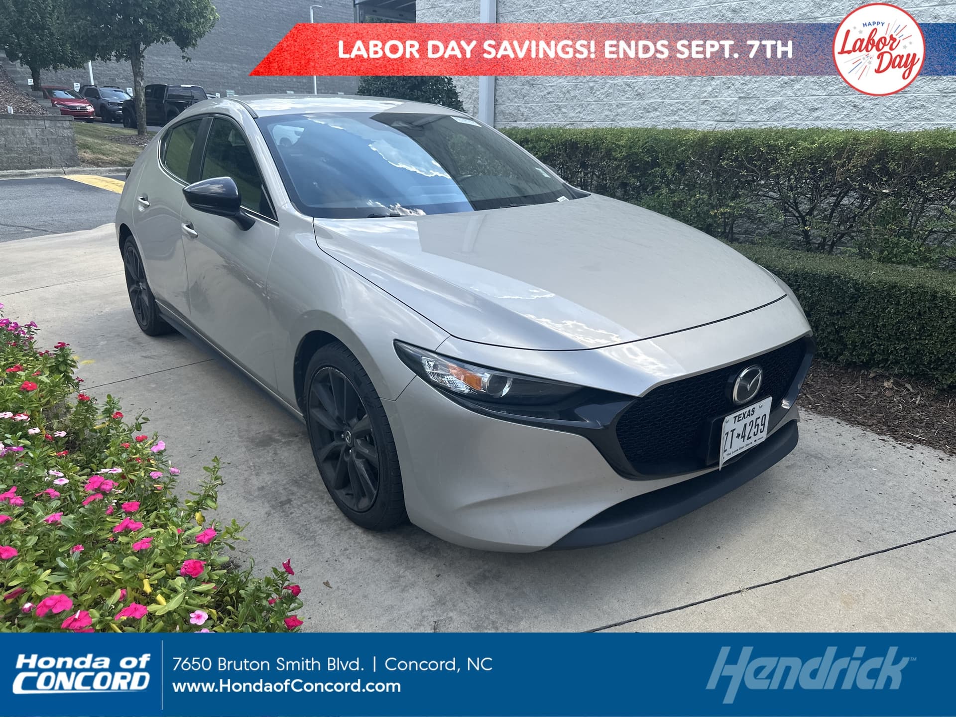 2024 Mazda Mazda3 Hatchback 2.5 S Select Sport — photo 1 of 12