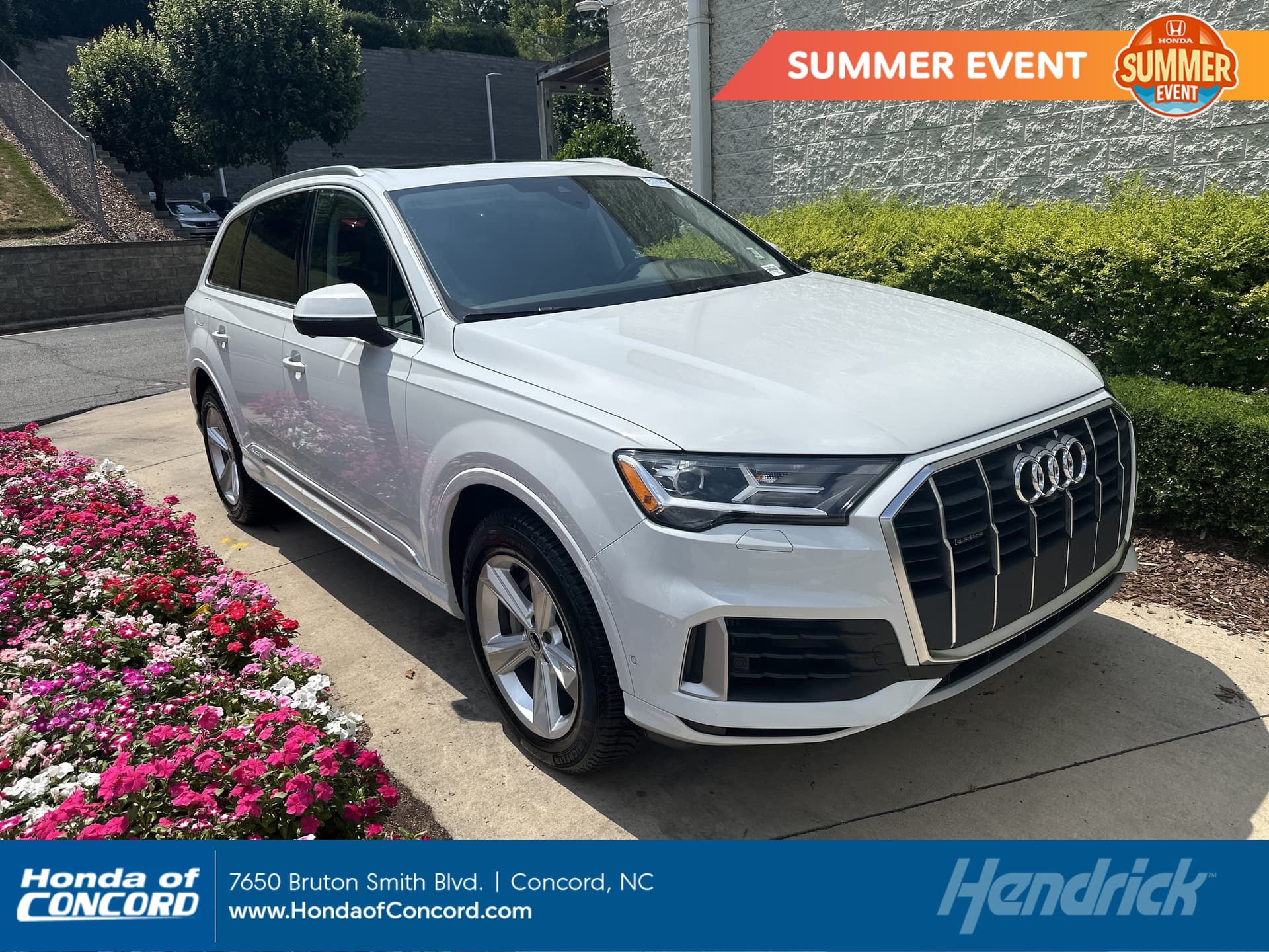 2022 Audi Q7 Premium — photo 1 of 37