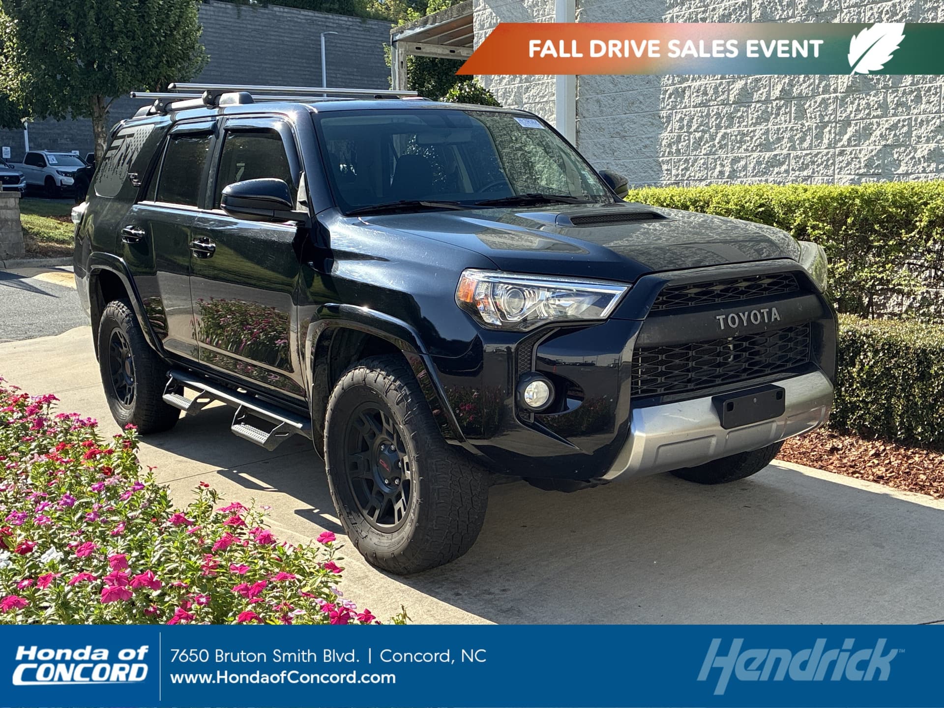 2018 Toyota 4Runner TRD Off Road — photo 1 of 12