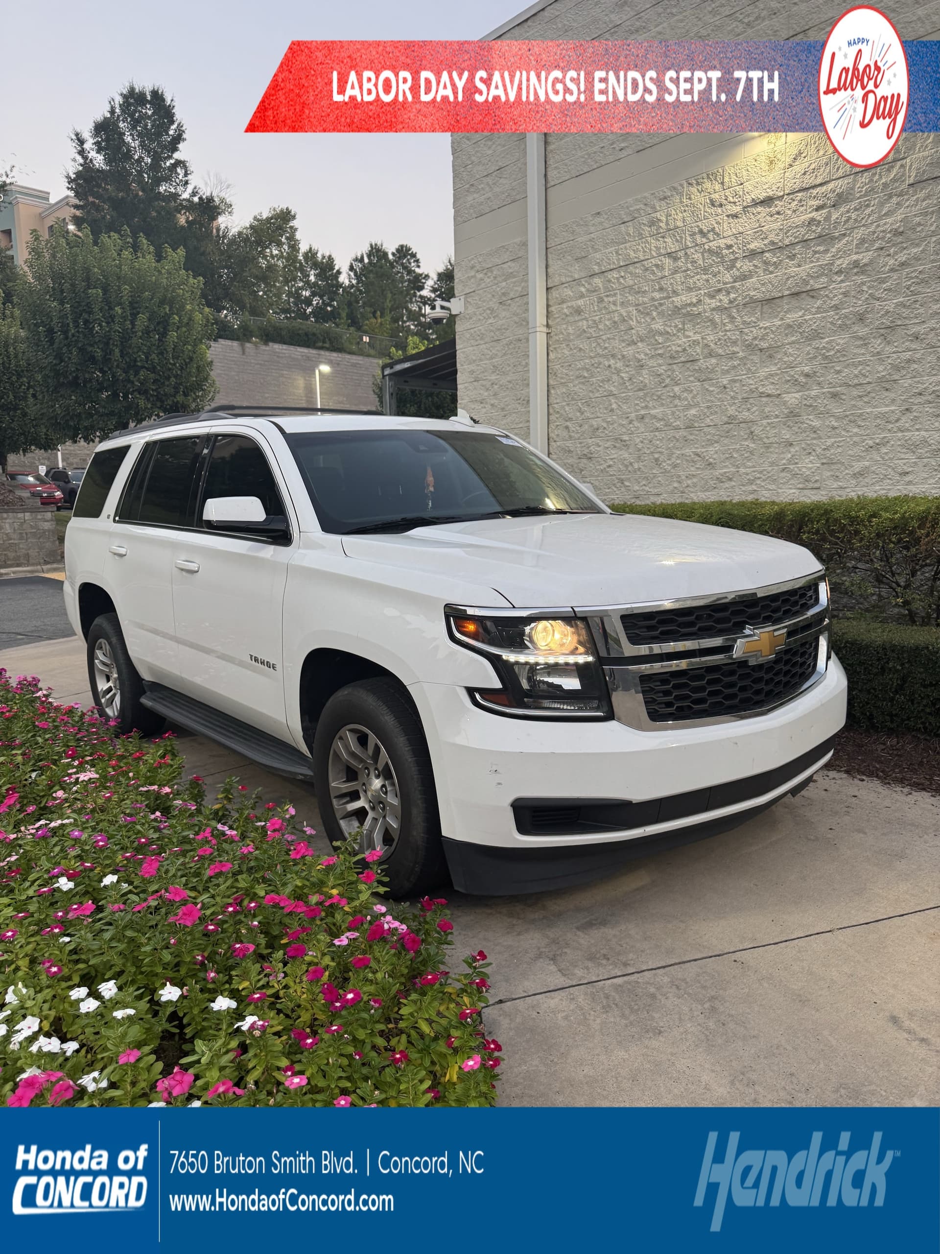 2018 Chevrolet Tahoe LT — photo 1 of 9