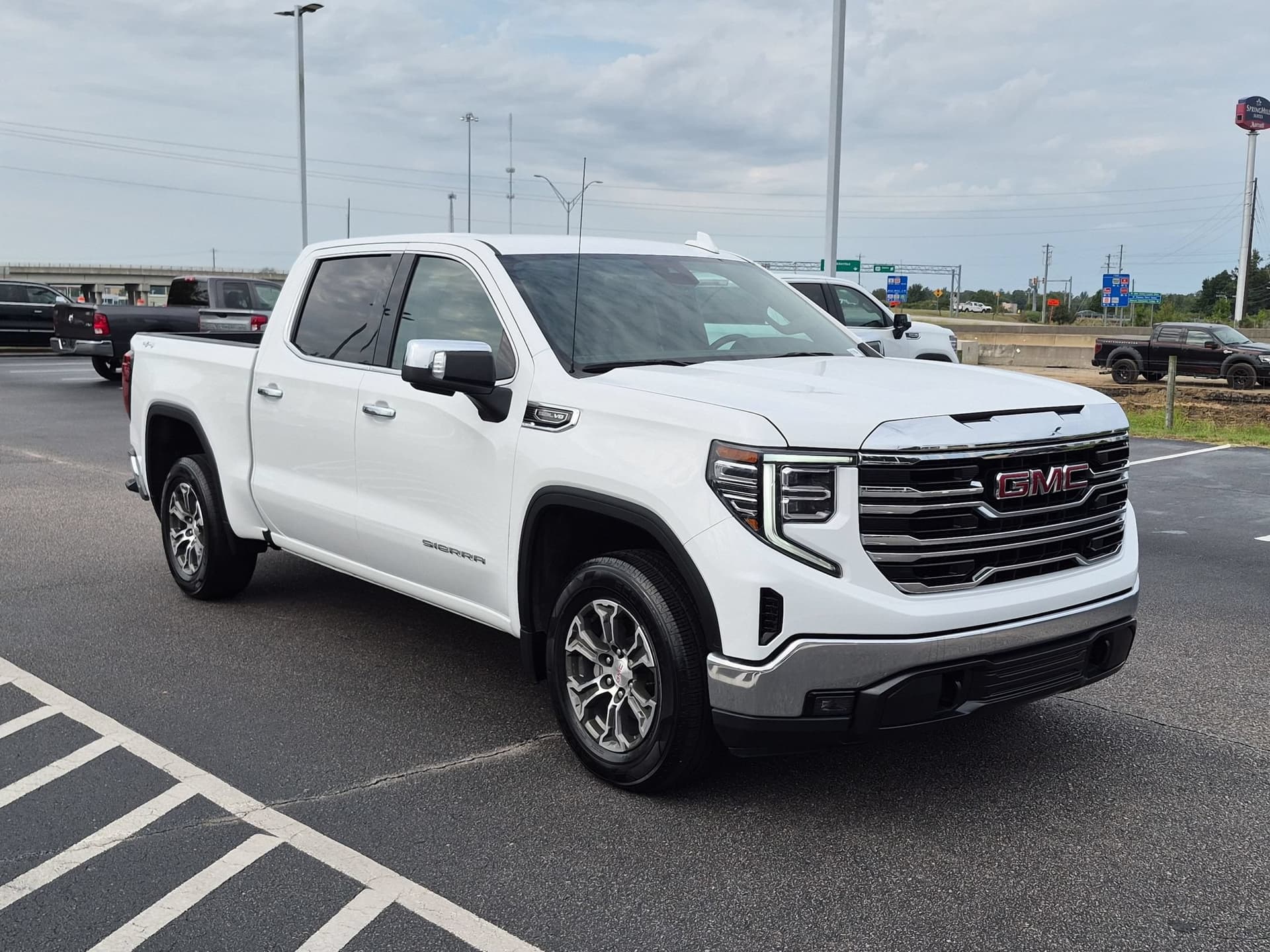 2025 GMC Sierra 1500 SLT — photo 1 of 41