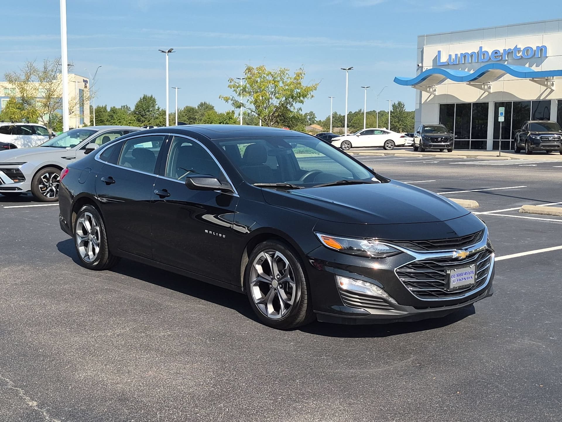 2024 Chevrolet Malibu 1LT — photo 1 of 38