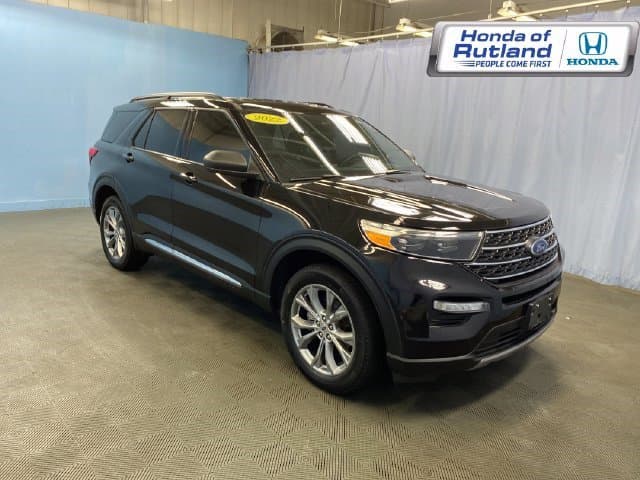 2022 Ford Explorer XLT — photo 1 of 51