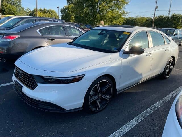 2024 Honda Accord Hybrid Sport — photo 1 of 4