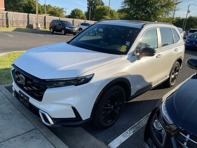2024 Honda CR-V Hybrid Sport Touring — photo 1 of 4