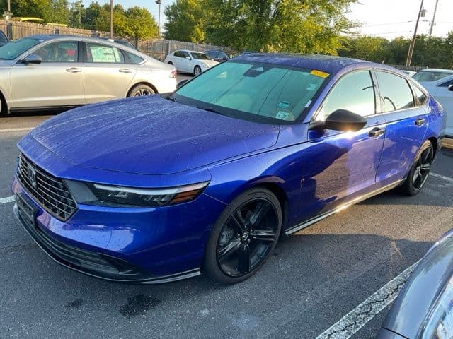 2023 Honda Accord Hybrid Sport-L — photo 1 of 4
