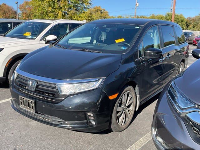 2023 Honda Odyssey Touring — photo 1 of 4