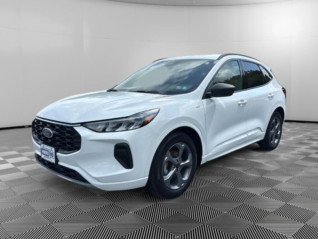 2023 Ford Escape ST-Line — photo 1 of 22