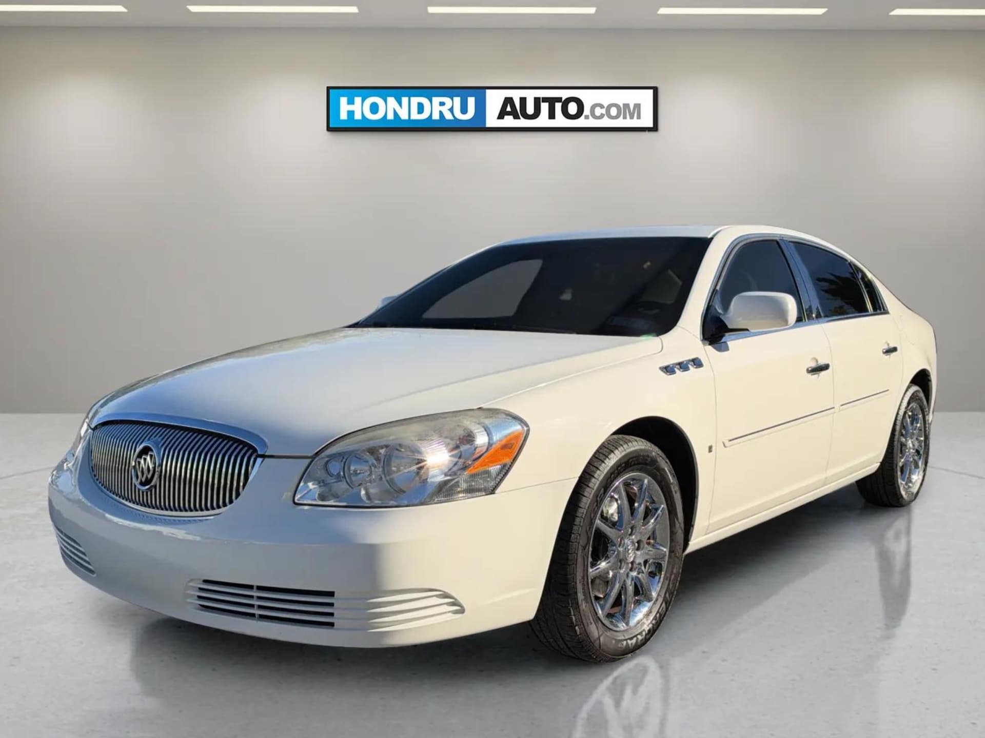 2008 Buick Lucerne CXL — photo 1 of 22