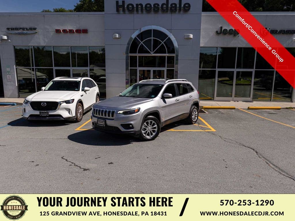 2021 Jeep Cherokee Latitude Lux — photo 1 of 38