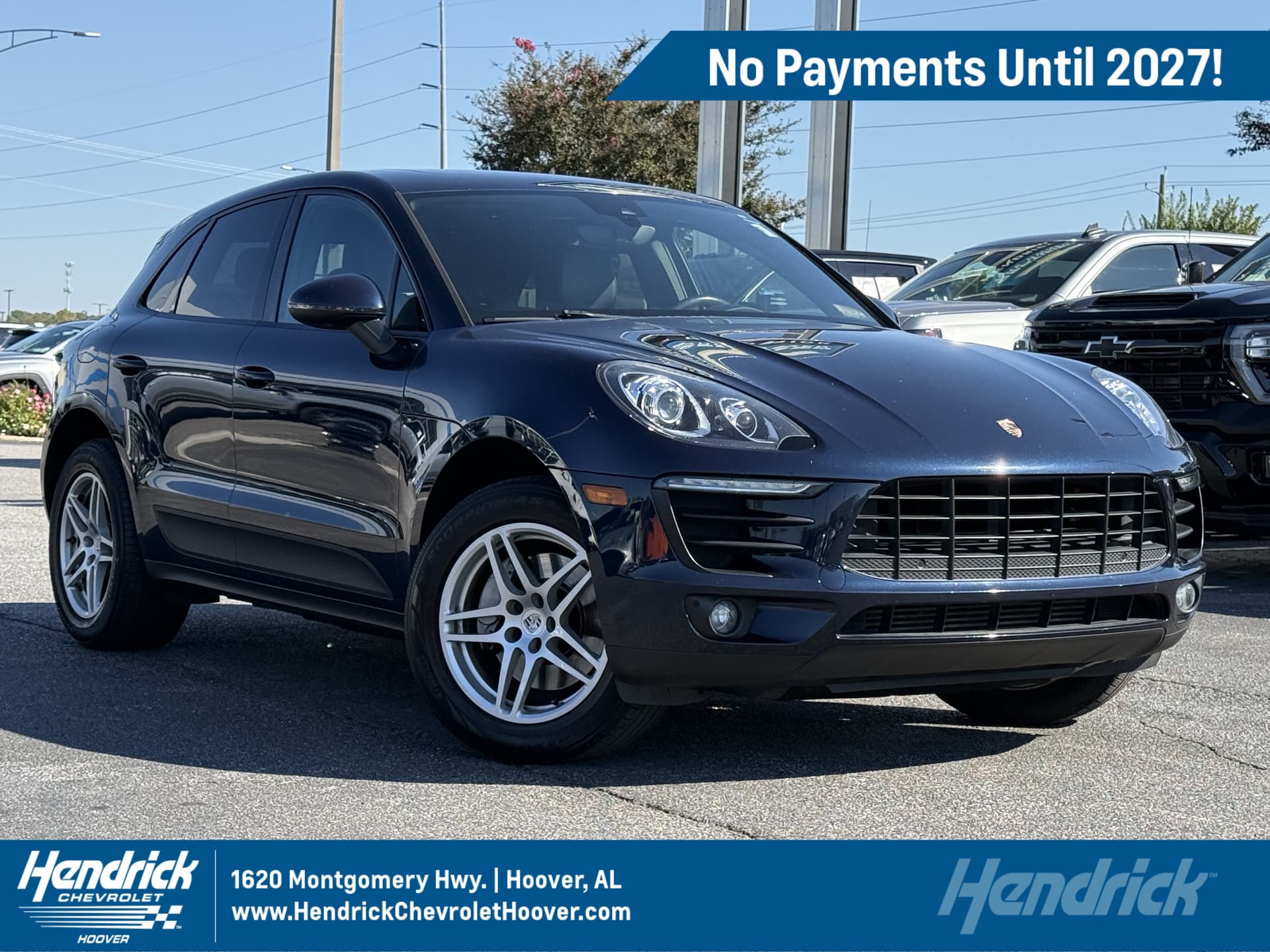 2018 Porsche Macan Base — photo 1 of 17