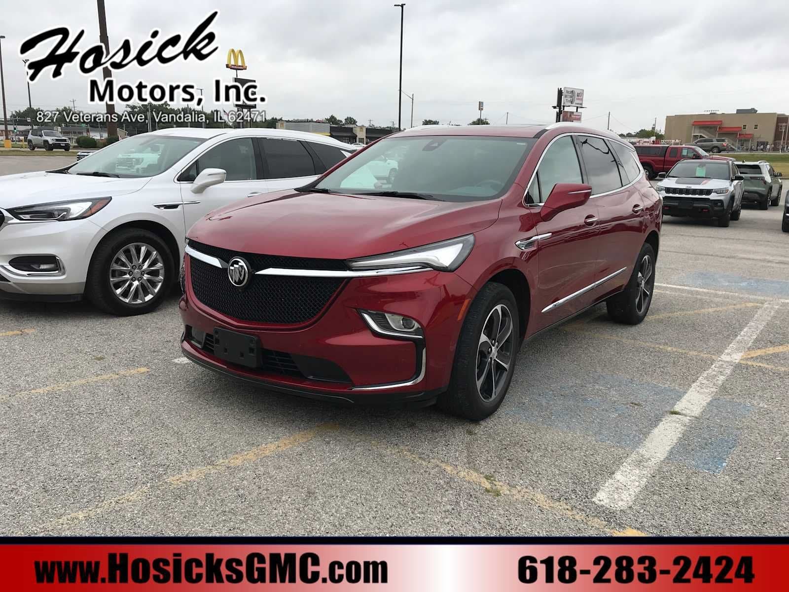2022 Buick Enclave Essence — photo 1 of 21