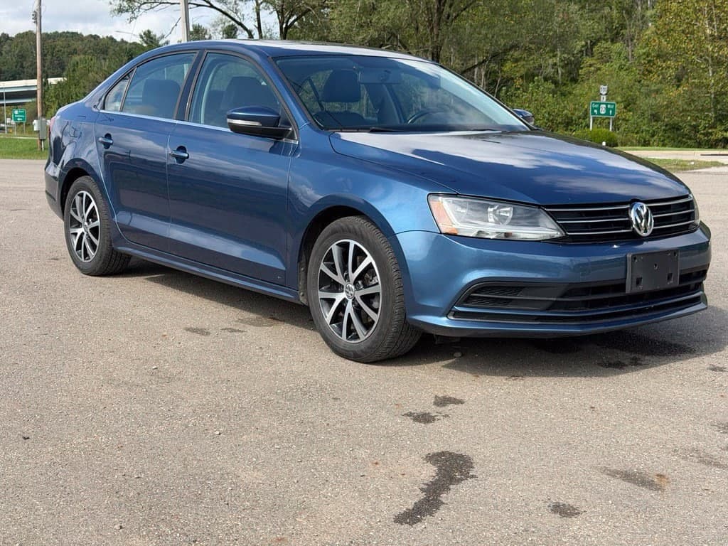 2017 Volkswagen Jetta 1.4T SE — photo 1 of 11