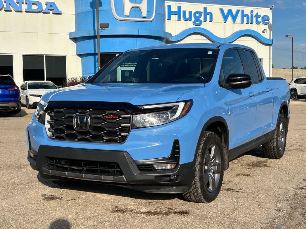 2024 Honda Ridgeline TrailSport — photo 1 of 8