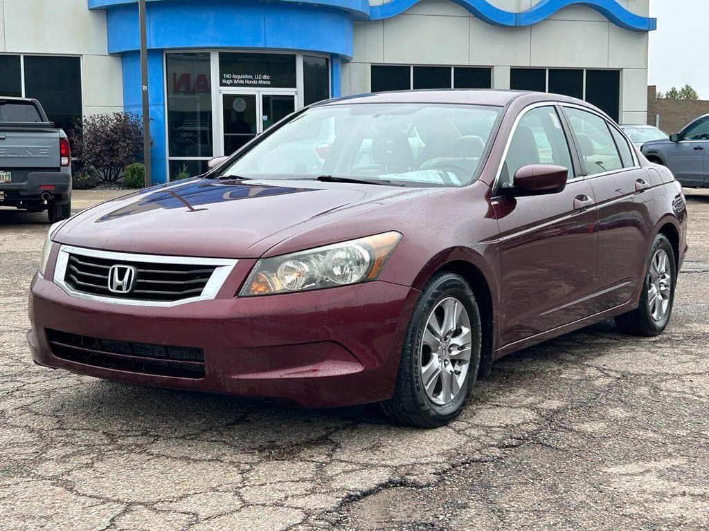 2010 Honda Accord Sdn LX — photo 1 of 8