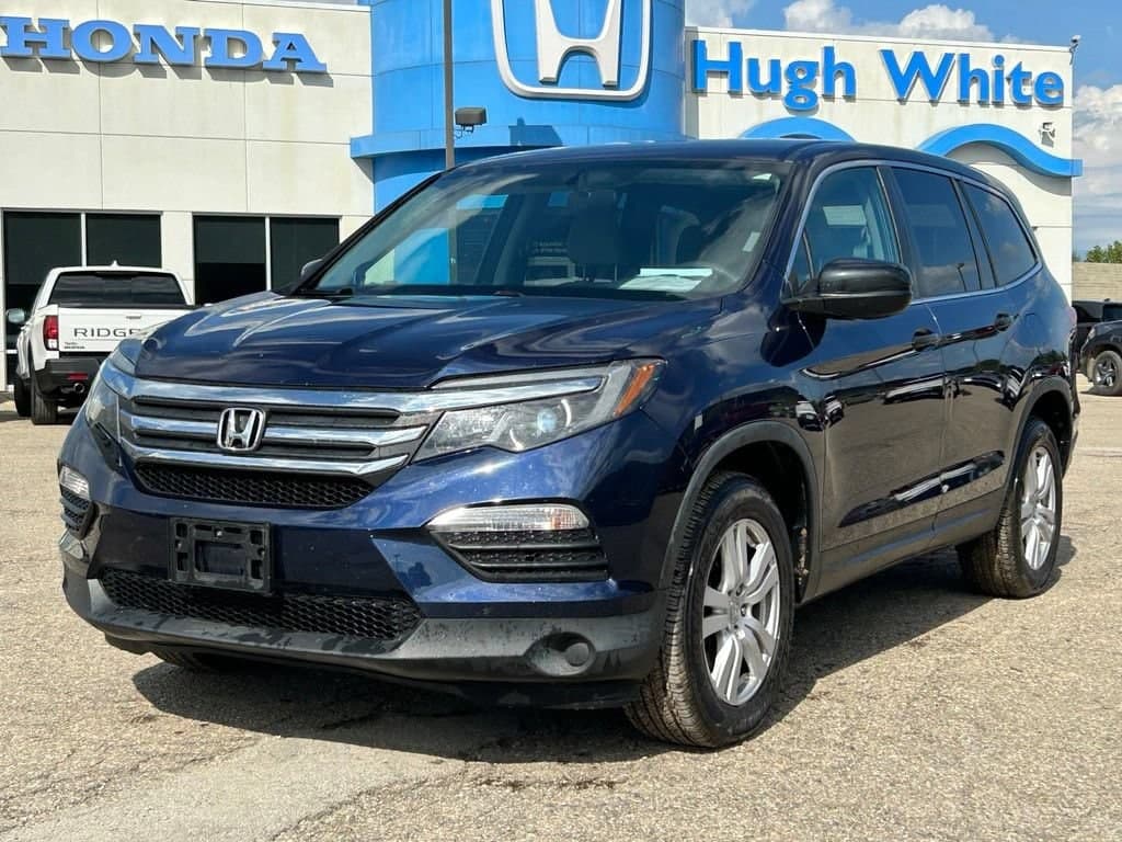 2018 Honda Pilot LX — photo 1 of 9