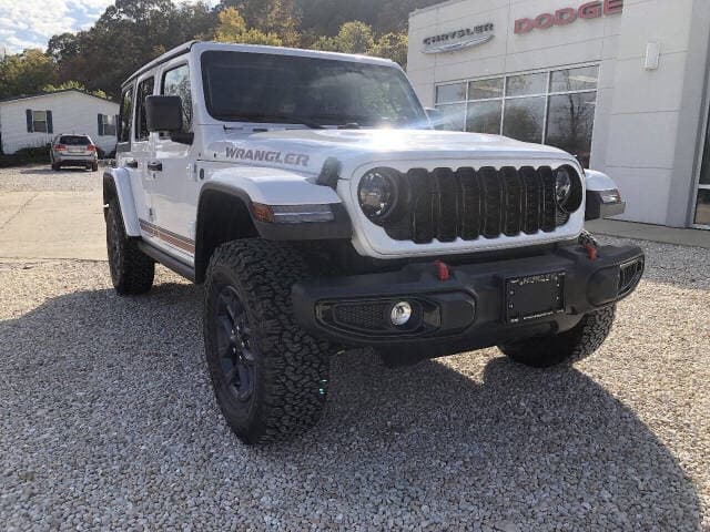 2026 Jeep Wrangler Base — photo 1 of 38