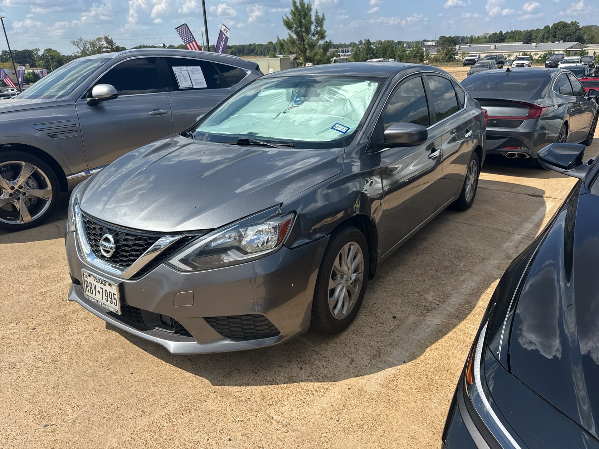 2019 Nissan Sentra SV — photo 1 of 2
