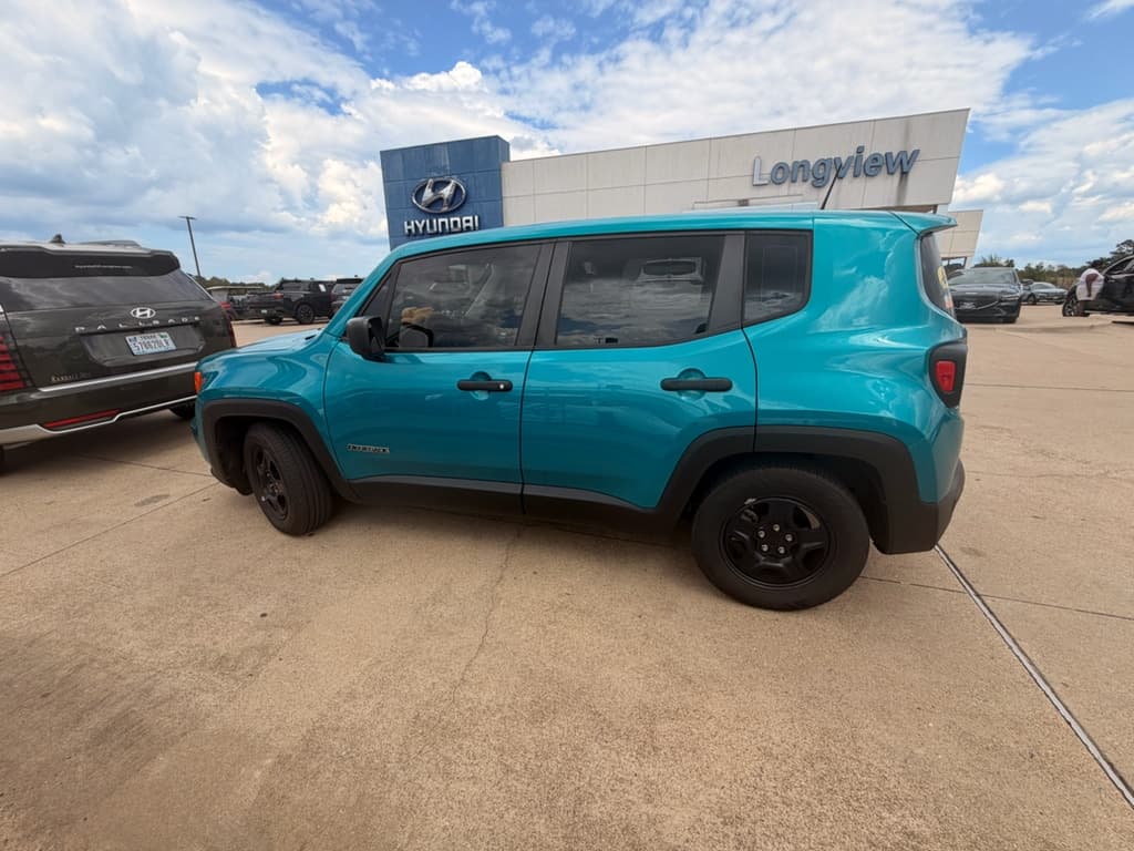 2021 Jeep Renegade Sport — photo 1 of 3
