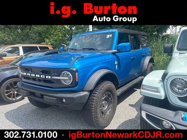 2024 Ford Bronco Outer Banks — photo 1 of 13