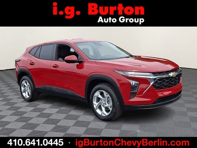 2026 Chevrolet Trax LS — photo 1 of 16