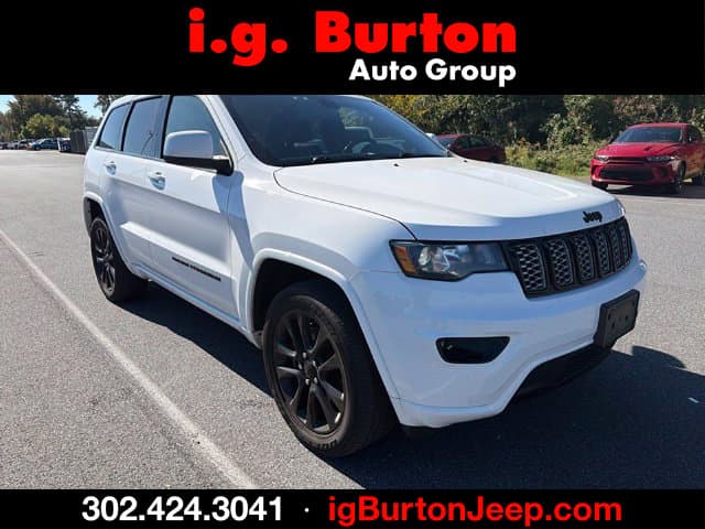 2021 Jeep Grand Cherokee Laredo X — photo 1 of 10