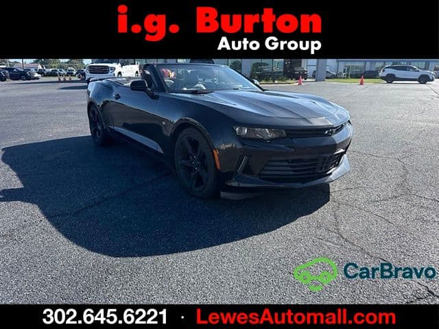 2017 Chevrolet Camaro 2LT — photo 1 of 13