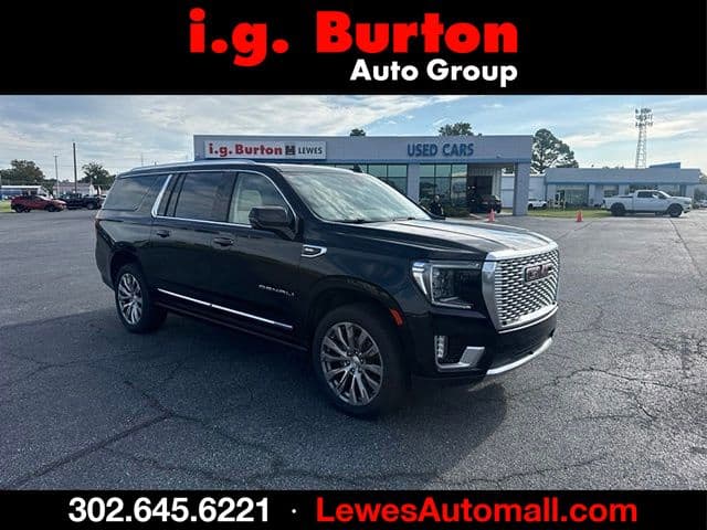 2023 GMC Yukon XL Denali — photo 1 of 18