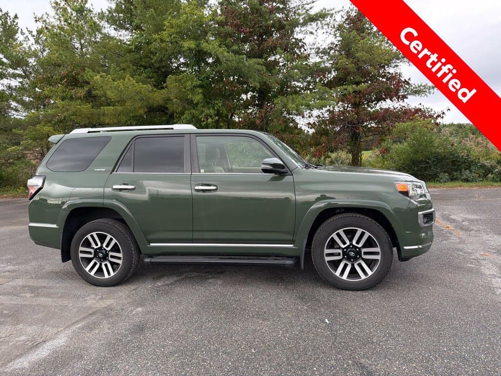 2022 Toyota 4Runner Limited — photo 1 of 2