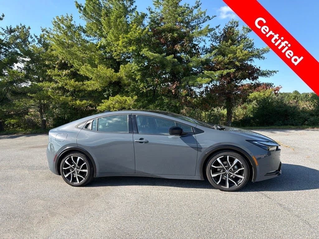 2023 Toyota Prius Prime XSE Premium — photo 1 of 2