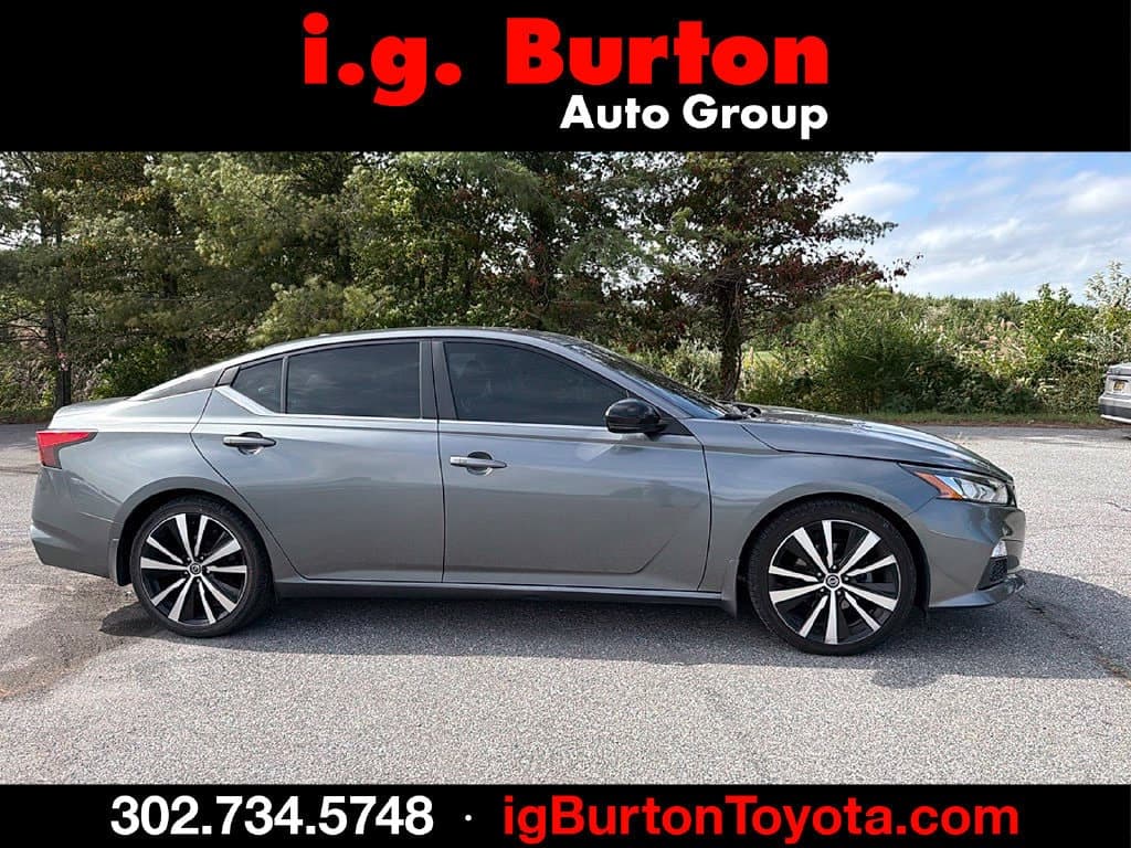 2020 Nissan Altima 2.5 SR — photo 1 of 2