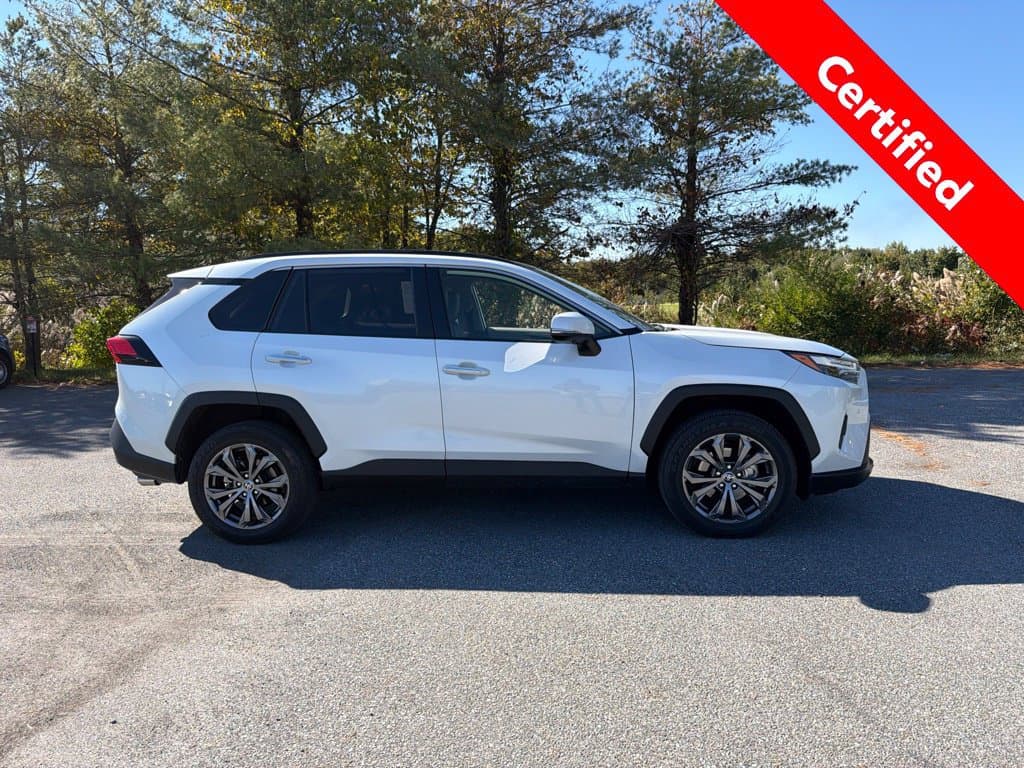 2025 Toyota RAV4 Hybrid Limited — photo 1 of 2