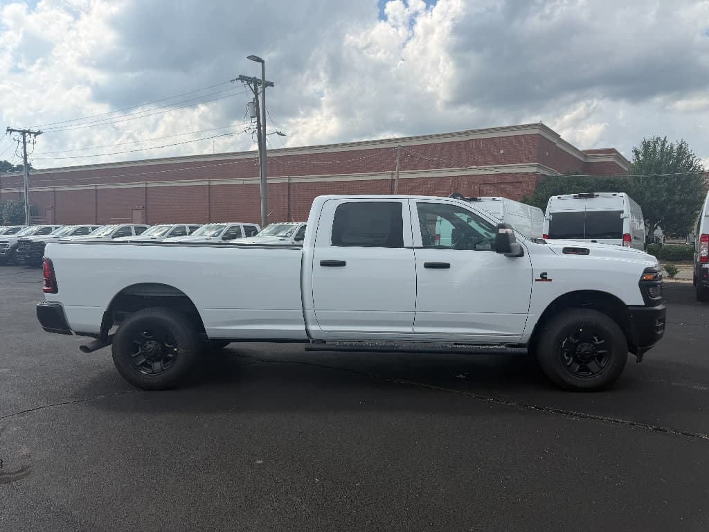 2026 RAM 3500 Tradesman — photo 1 of 13