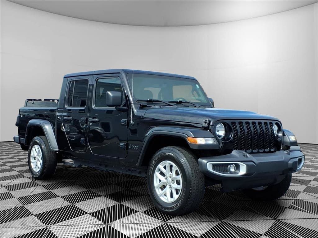 2023 Jeep Gladiator Sport — photo 1 of 30