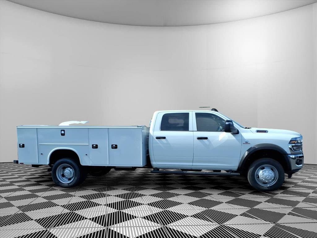 2026 RAM 5500 Chassis Cab Tradesman — photo 1 of 27