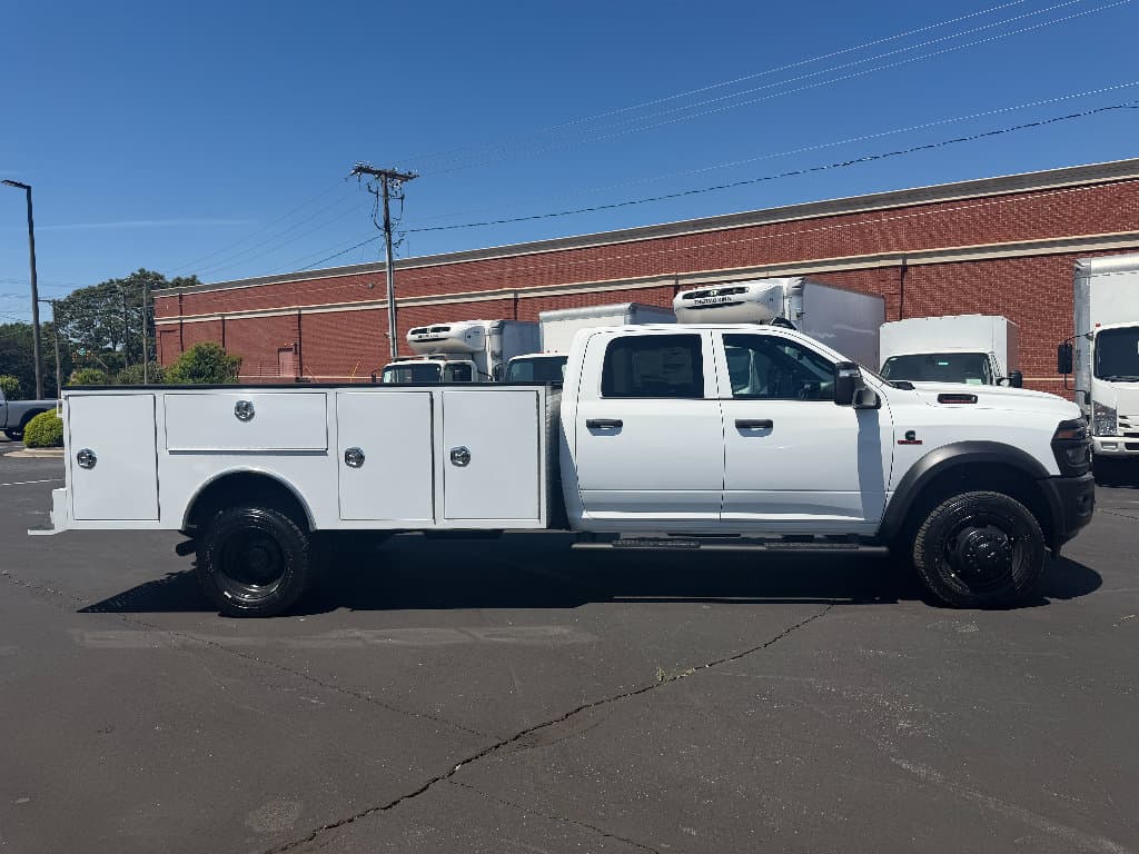 2026 RAM 5500 Chassis Cab Tradesman — photo 1 of 33