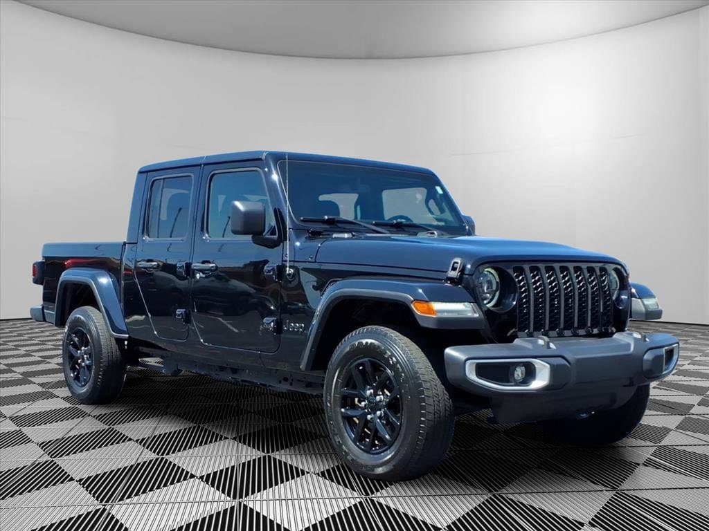 2023 Jeep Gladiator Sport — photo 1 of 30