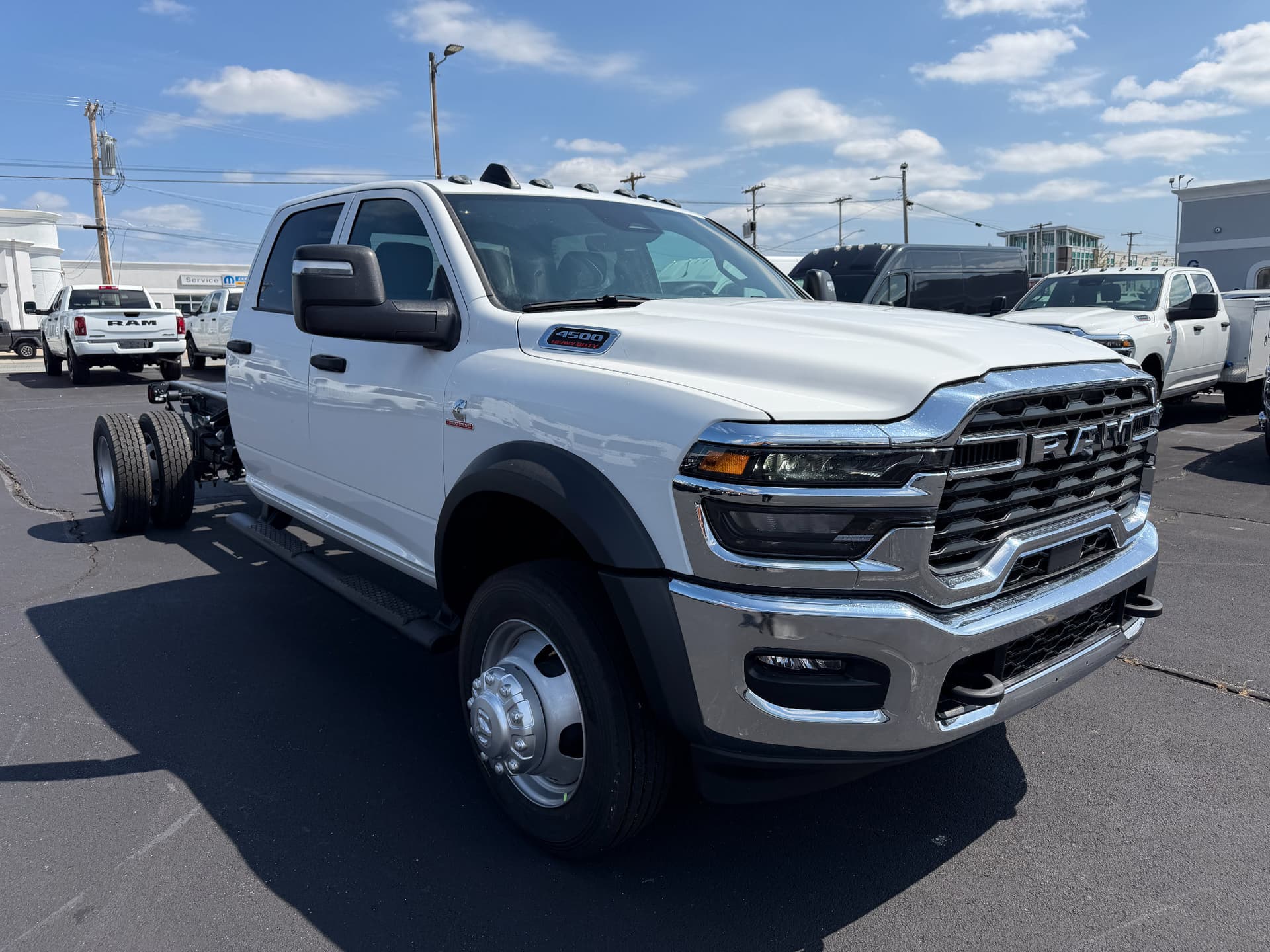 2027 RAM 4500 Chassis Cab Tradesman — photo 1 of 23