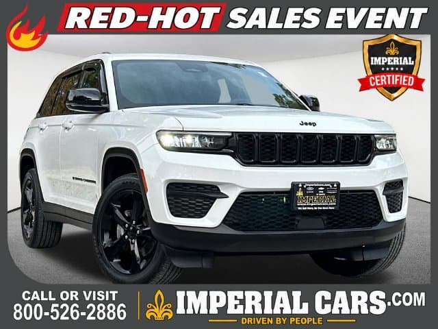 2023 Jeep Grand Cherokee Laredo — photo 1 of 39