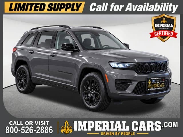 2024 Jeep Grand Cherokee Laredo — photo 1 of 13